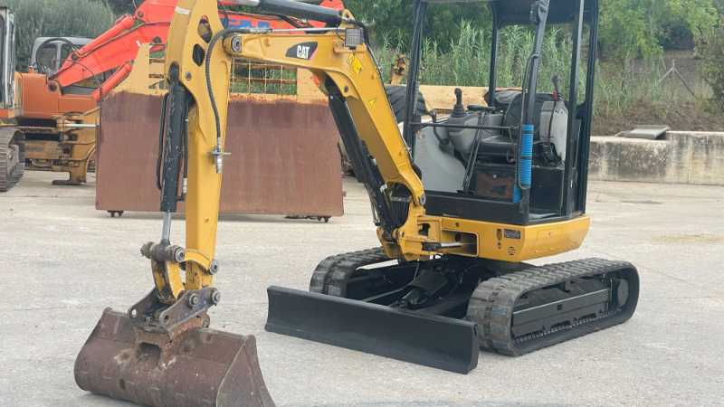 OmecoHub - CATERPILLAR 302.7DCR