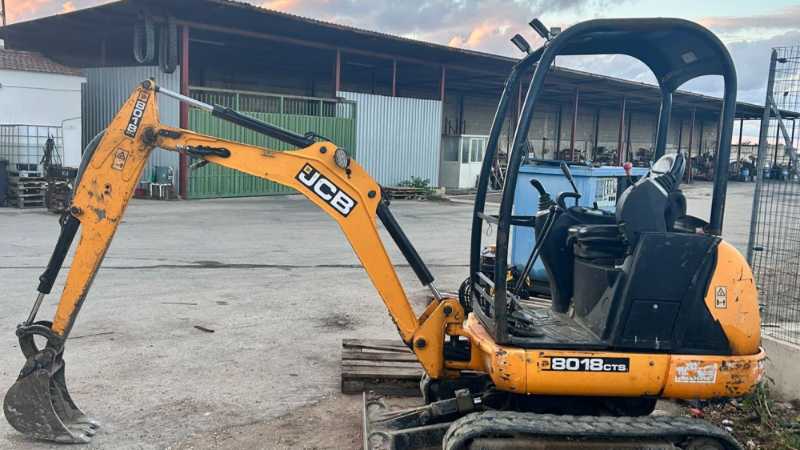 OmecoHub - JCB 8018CTS