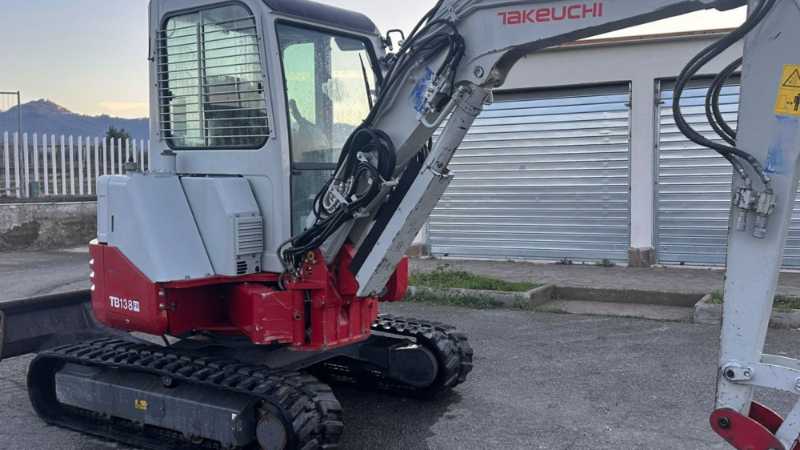 OmecoHub - TAKEUCHI TB138FR