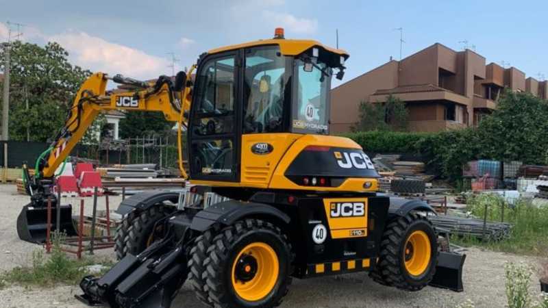 OmecoHub - JCB 110W