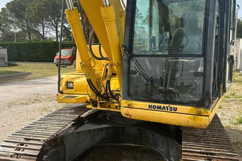 OmecoHub - Immagine KOMATSU PC130-6