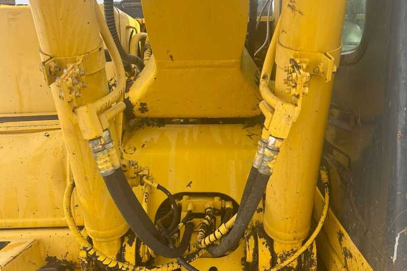 OmecoHub - Immagine KOMATSU PC130-6