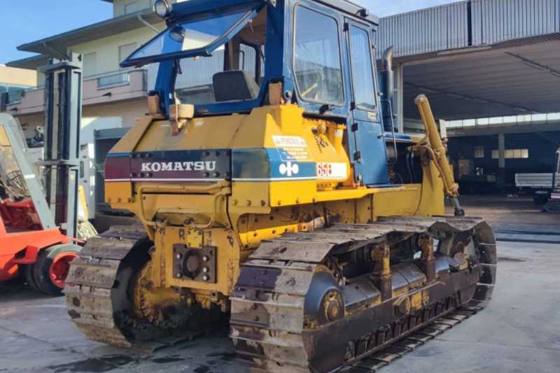 OmecoHub - Immagine KOMATSU D65E