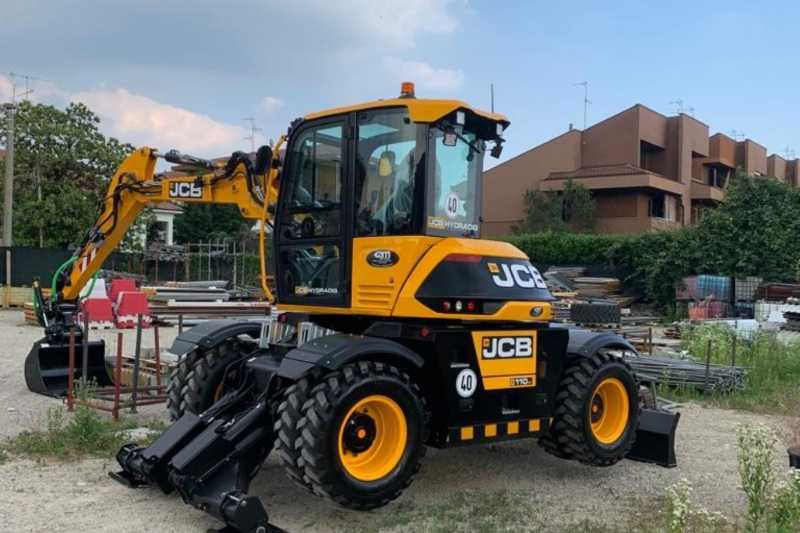 OmecoHub - Immagine JCB 110W